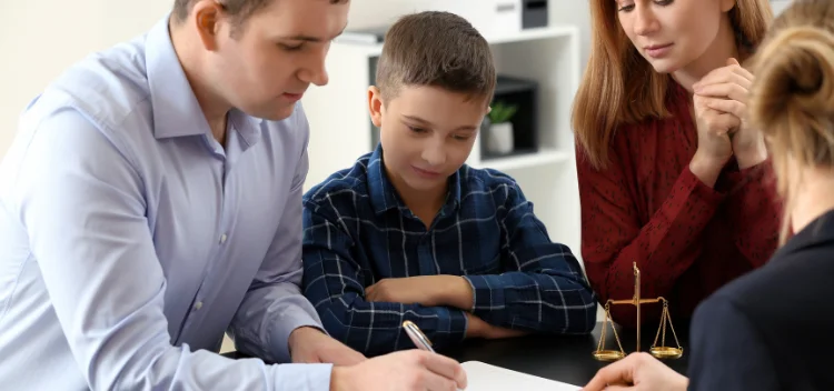 Child custody lawyer consultation